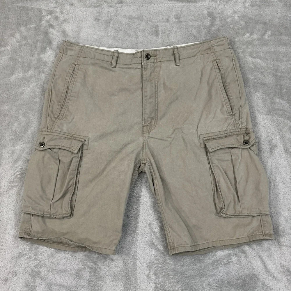 Levis Shorts Mens 40 Beige Carrier Cargo Utility Trail Hiking Outdoor Skater